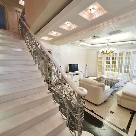 Роскошная Двухуровневая Квартира Luxurious Duplex Apartment Erywań Zewnętrze zdjęcie
