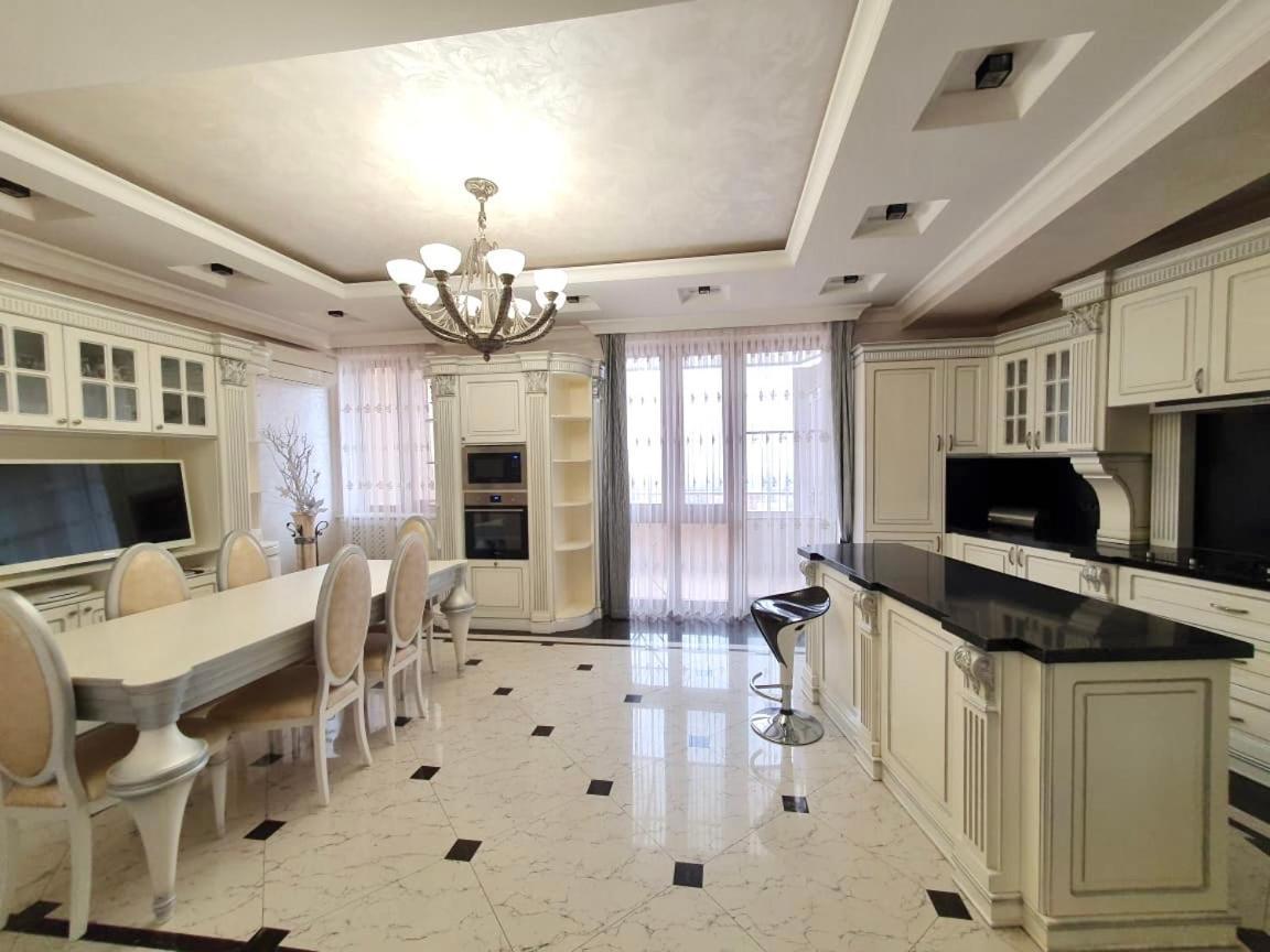 Роскошная Двухуровневая Квартира Luxurious Duplex Apartment Erywań Zewnętrze zdjęcie